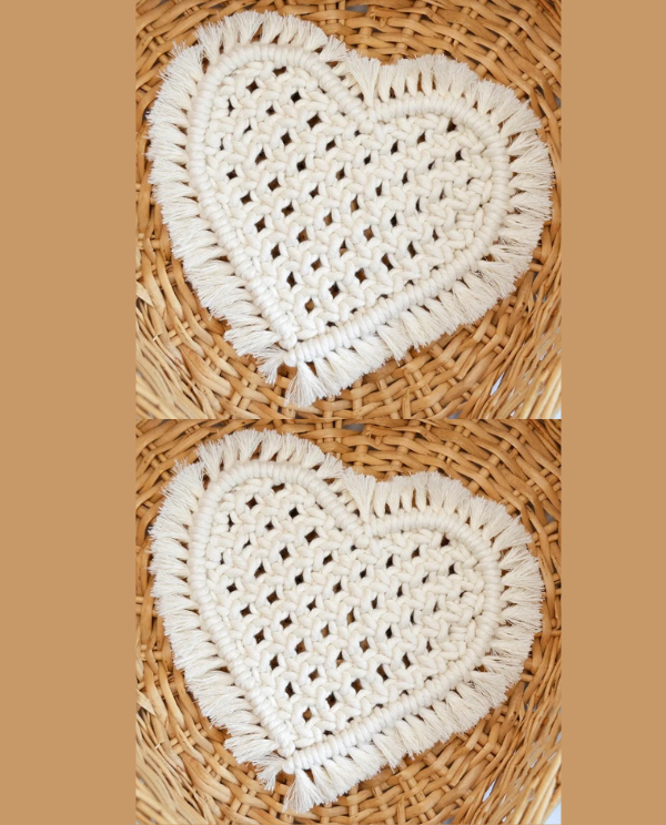 Shopping Blue - Heart-shaped Macrame coasters, set of 2, natural